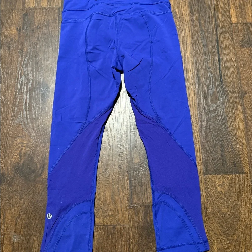 Women’s Lululemon Leggings purple